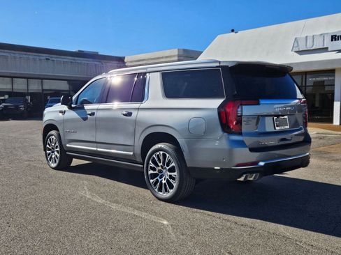 New 2026 GMC Yukon XL Denali w/ Sun & Power Step Package image 3