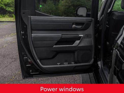 Used 2024 Toyota Tundra Platinum AWD/4WD image 23
