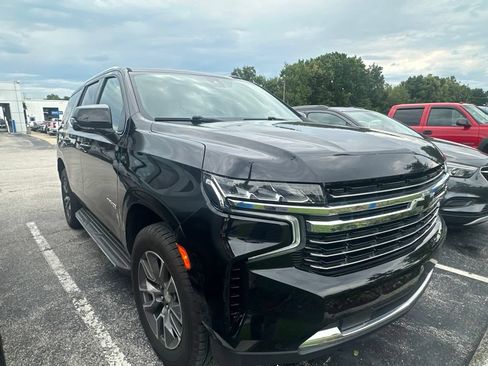 Used 2021 Chevrolet Tahoe LT w/ LT Signature Package AWD/4WD image 2