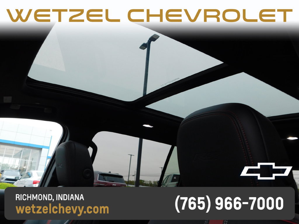 New 2027 Chevrolet Traverse RS w/ LPO, Floor Liner Package FWD image 12