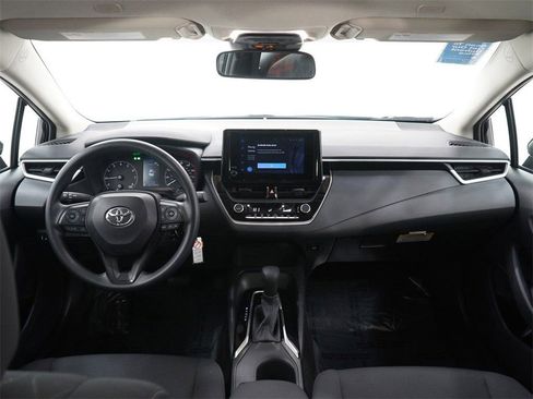 Used 2024 Toyota Corolla LE image 13