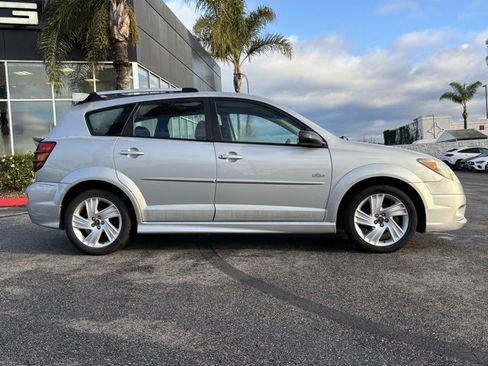 Used 2004 Pontiac Vibe Base image 2
