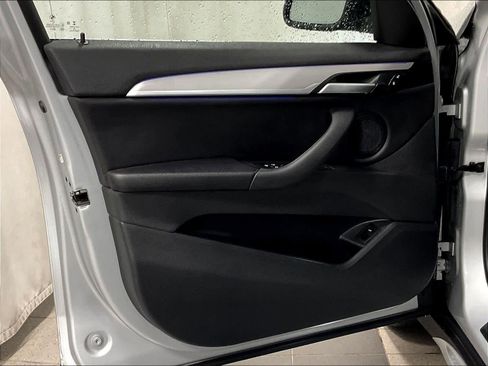 Used 2021 BMW X1 xDrive28i w/ Convenience Package image 9