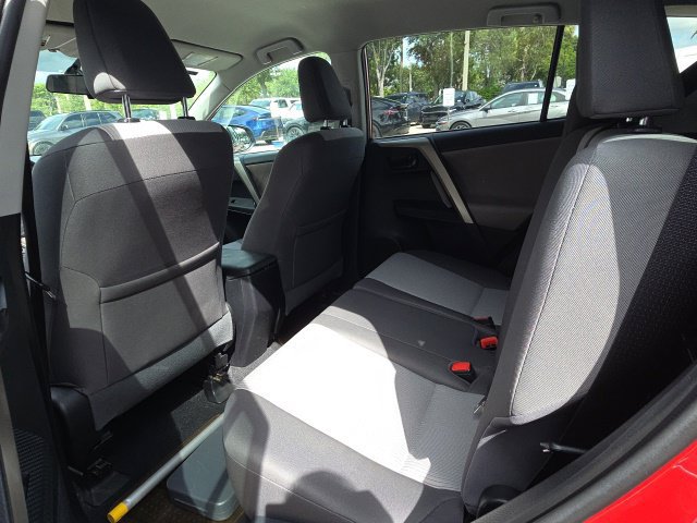 Used 2015 Toyota RAV4 LE FWD image 8