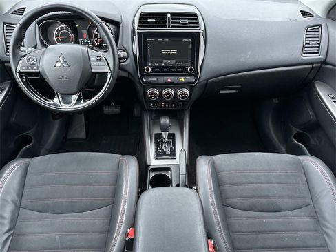 Used 2022 Mitsubishi Outlander Sport SE image 13