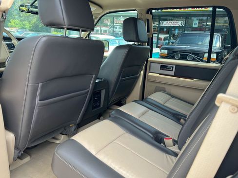Used 2007 Ford Expedition Eddie Bauer AWD/4WD image 10