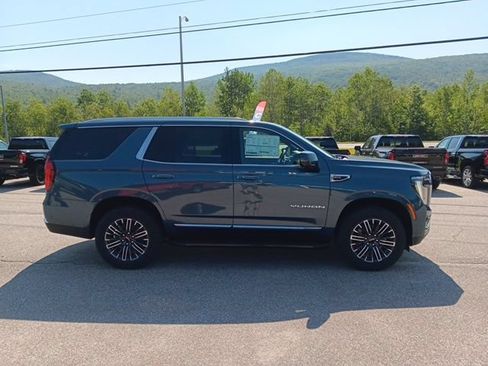 New 2026 GMC Yukon Elevation w/ Elevation Premium Package AWD/4WD image 28