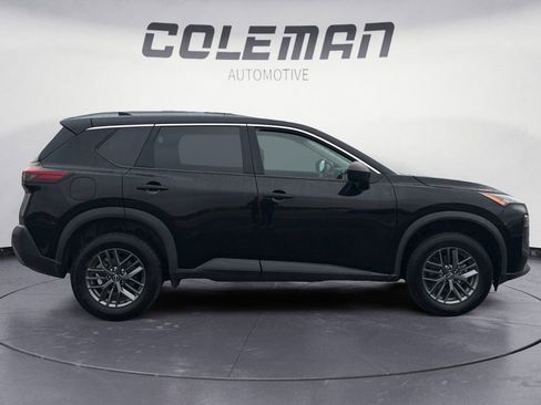 Used 2023 Nissan Rogue S image 6