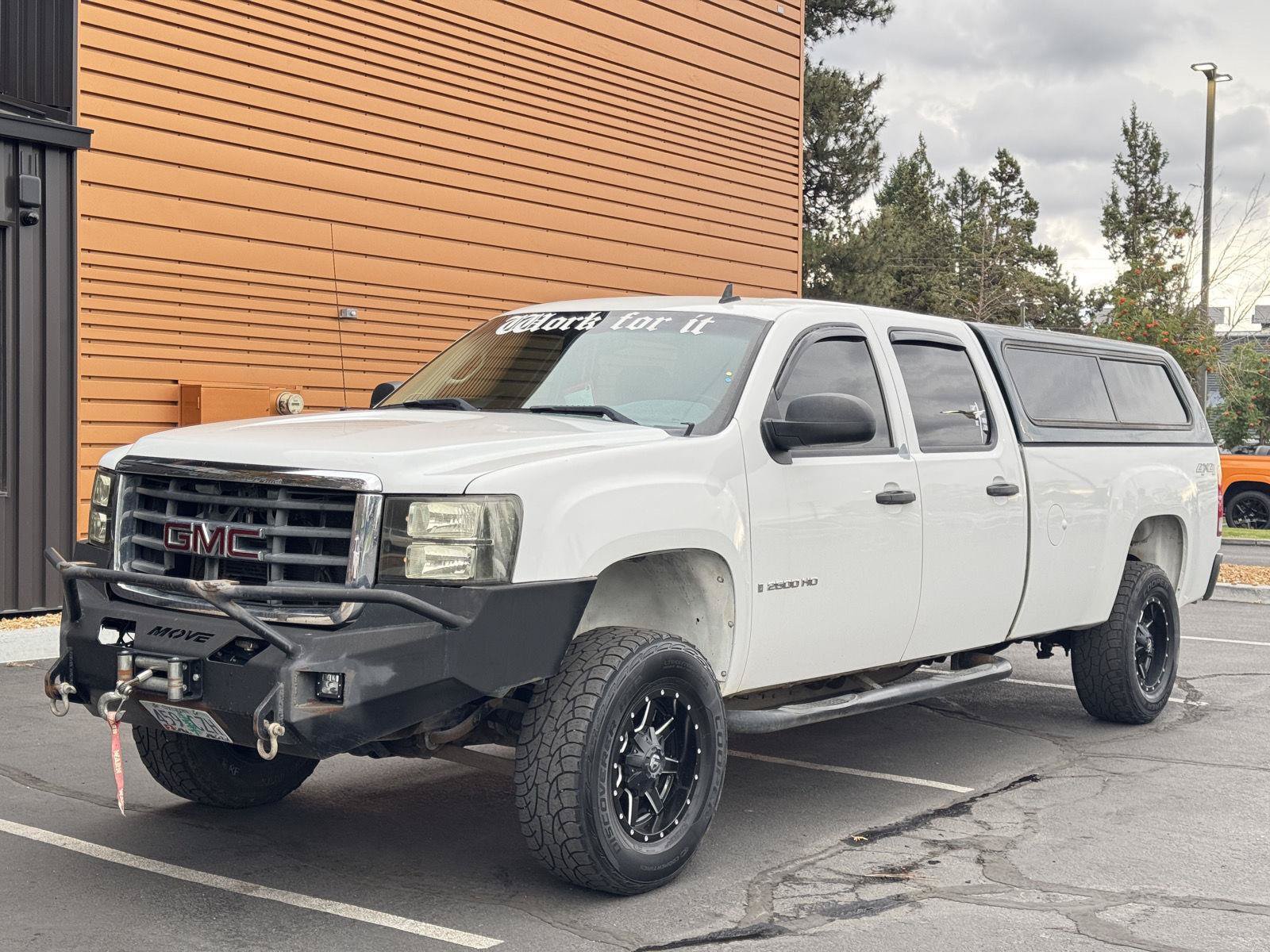 Used 2008 GMC Sierra 2500 SLE w/ SLE2 Preferred Package AWD/4WD image 1