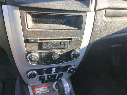 Used 2010 Mercury Milan Premier image 13