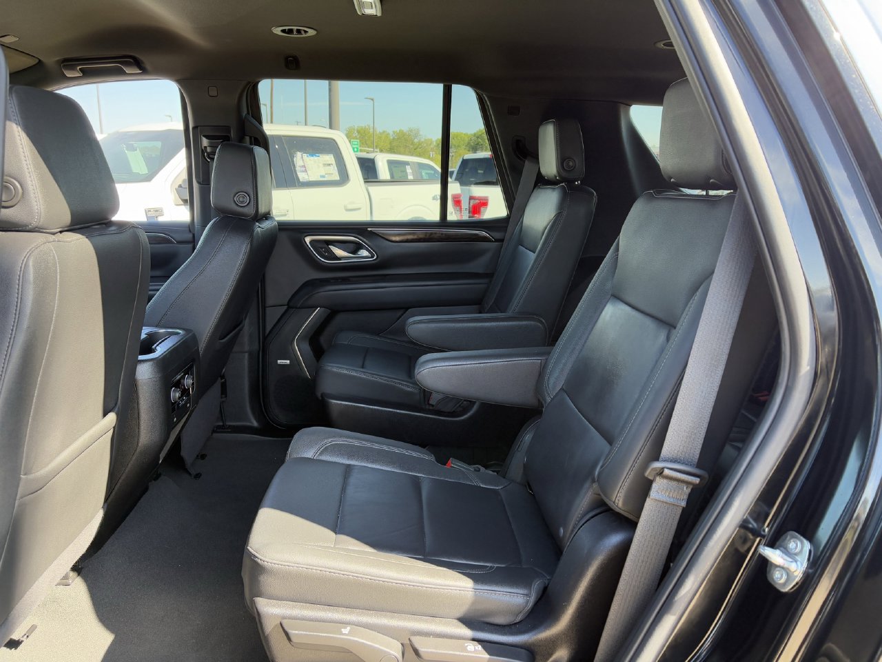 Used 2024 Chevrolet Tahoe LT RWD image 29