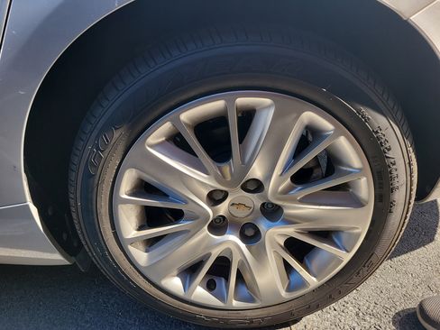 Used 2018 Chevrolet Impala LS image 8