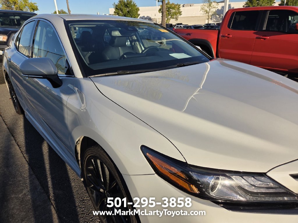 Used 2024 Toyota Camry XSE FWD image 8