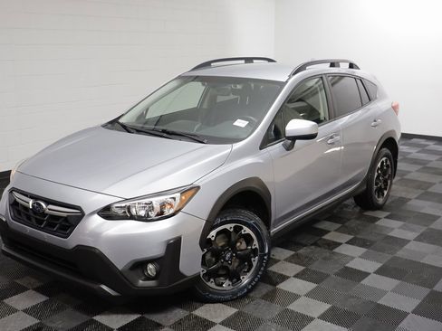 Used 2021 Subaru Crosstrek 2.0i Premium w/ Popular Package #2 image 2