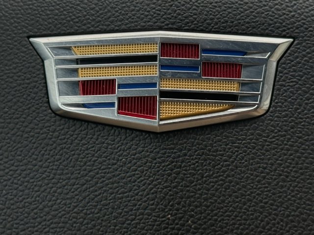 Certified 2024 Cadillac XT4 Luxury AWD/4WD image 5