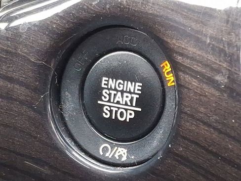 Used 2017 Jeep Grand Cherokee Overland image 27