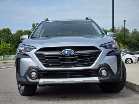 Used 2025 Subaru Outback Touring XT w/ Popular Package #2 AWD/4WD image 3