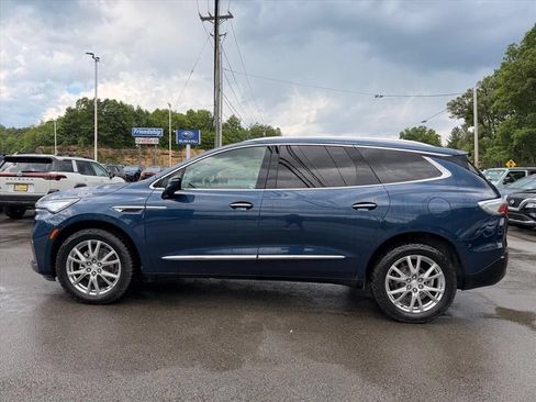 Used 2022 Buick Enclave Essence w/ Experience Buick Package AWD/4WD image 4