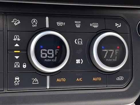 New 2026 Land Rover Defender 110 S AWD/4WD image 14