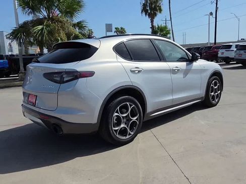 Used 2024 Alfa Romeo Stelvio Ti AWD/4WD image 8
