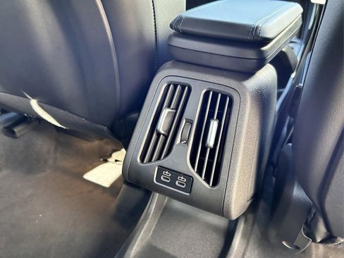 Used 2025 BMW X1 xDrive28i w/ Premium Package image 29