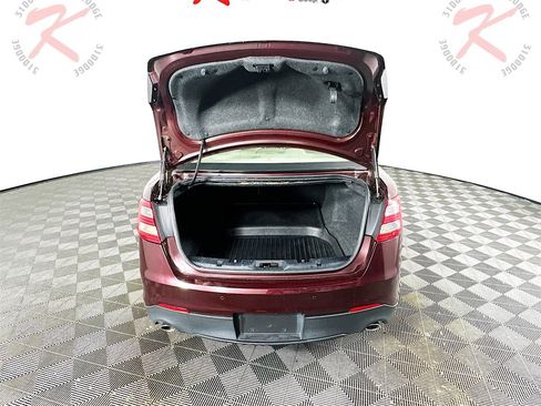 Used 2018 Ford Taurus Limited image 29