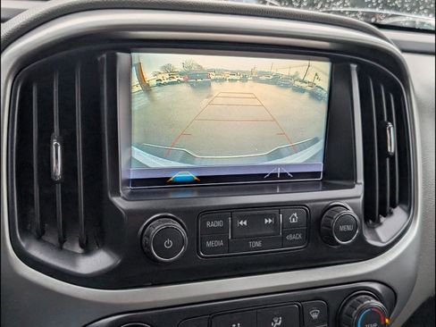 Used 2018 Chevrolet Colorado LT w/ Safety Package image 9