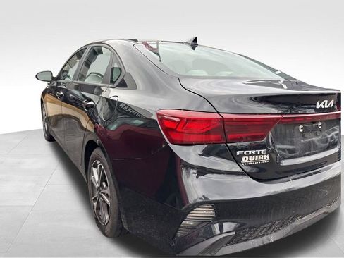 Used 2023 Kia Forte LXS image 9