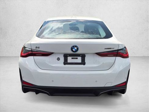 Used 2023 BMW i4 eDrive35 RWD image 6