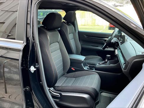 Used 2025 Honda CR-V Sport image 12