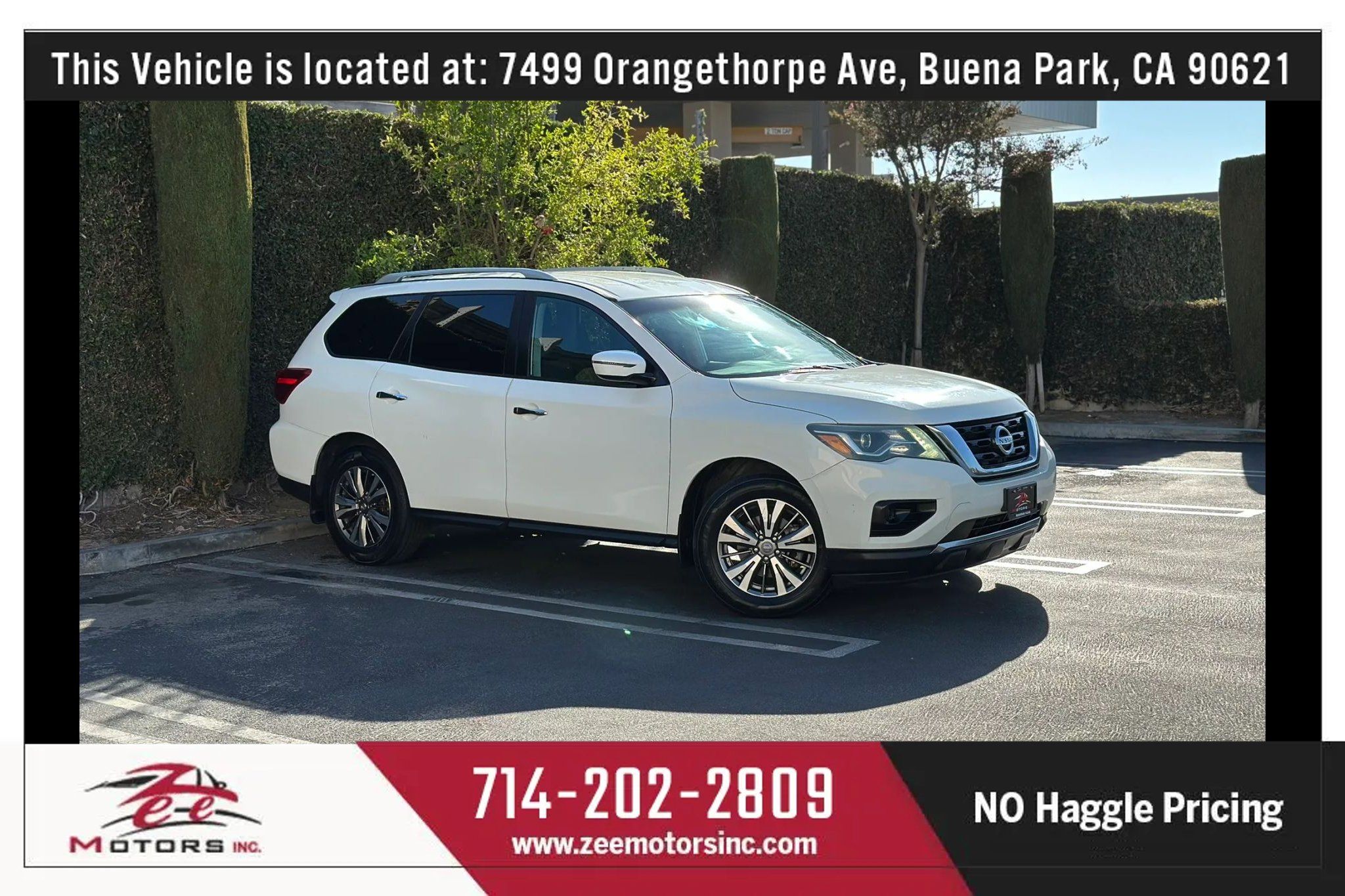 Used 2018 Nissan Pathfinder S FWD image 2