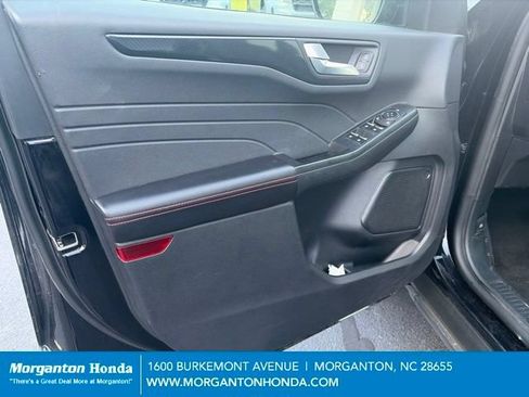 Used 2025 Ford Escape ST-Line AWD/4WD image 12