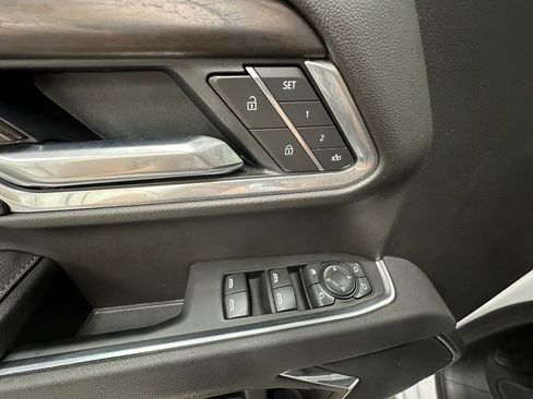 Used 2026 GMC Sierra 1500 SLT AWD/4WD image 27