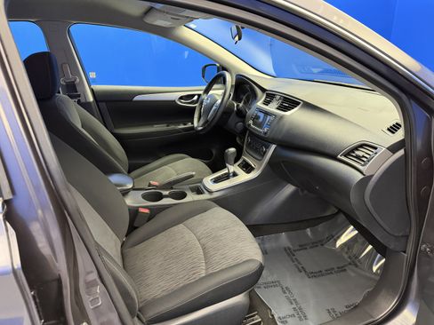 Used 2015 Nissan Sentra SV FWD image 24