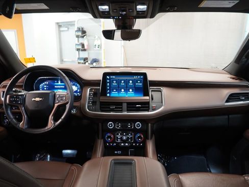 Used 2022 Chevrolet Tahoe High Country AWD/4WD image 23