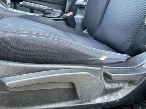 Used 2013 Subaru Impreza 2.0i Sport Premium image 12