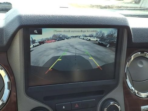 Used 2015 Ford F250 King Ranch w/ King Ranch w/Chrome Package AWD/4WD image 15