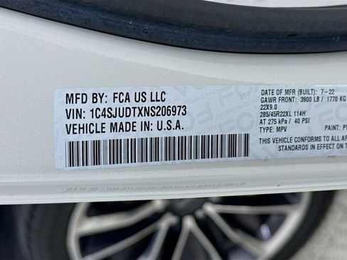 Used 2022 Jeep Wagoneer Series III w/ Premium Group I image 37