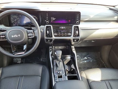 Used 2023 Kia Sorento SX AWD/4WD image 13