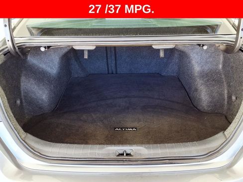 Used 2022 Nissan Altima 2.5 SV image 11