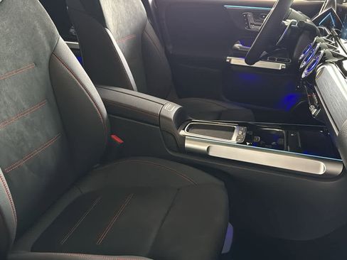 New 2026 Mercedes-Benz GLB 35 AMG 4MATIC image 35