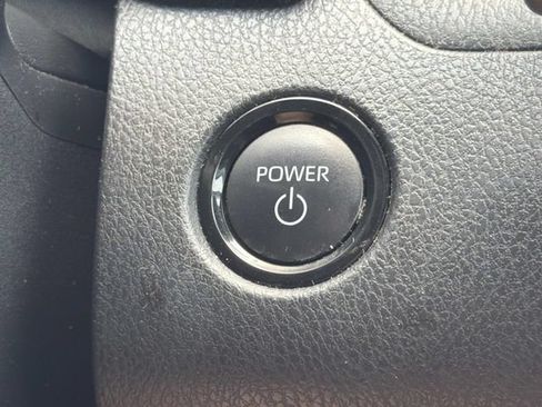 Used 2025 Toyota Camry LE FWD image 31