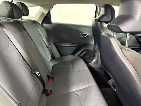 Used 2025 Kia K4 FWD image 17