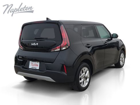Used 2024 Kia Soul LX w/ Option Group 015 FWD image 5