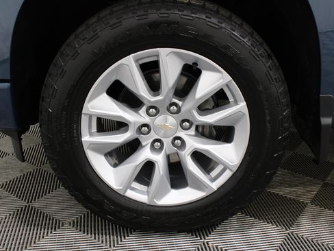 Used 2024 Chevrolet Silverado 1500 Custom AWD/4WD image 32