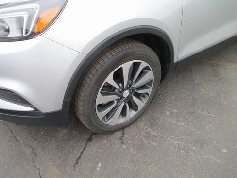 Used 2021 Buick Encore Preferred image 11