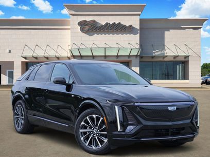 New 2026 Cadillac Lyriq Sport w/ LPO, Floor Liner Package