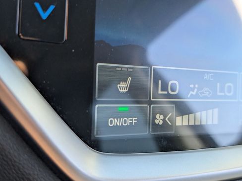 Used 2023 Subaru Ascent Limited w/ Technology Package AWD/4WD image 16