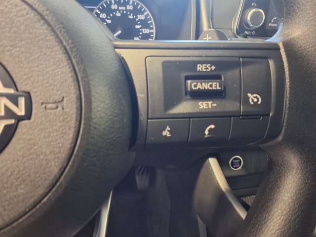 Used 2023 Nissan Rogue S AWD/4WD image 18