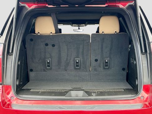 Used 2022 Chevrolet Tahoe Premier image 28